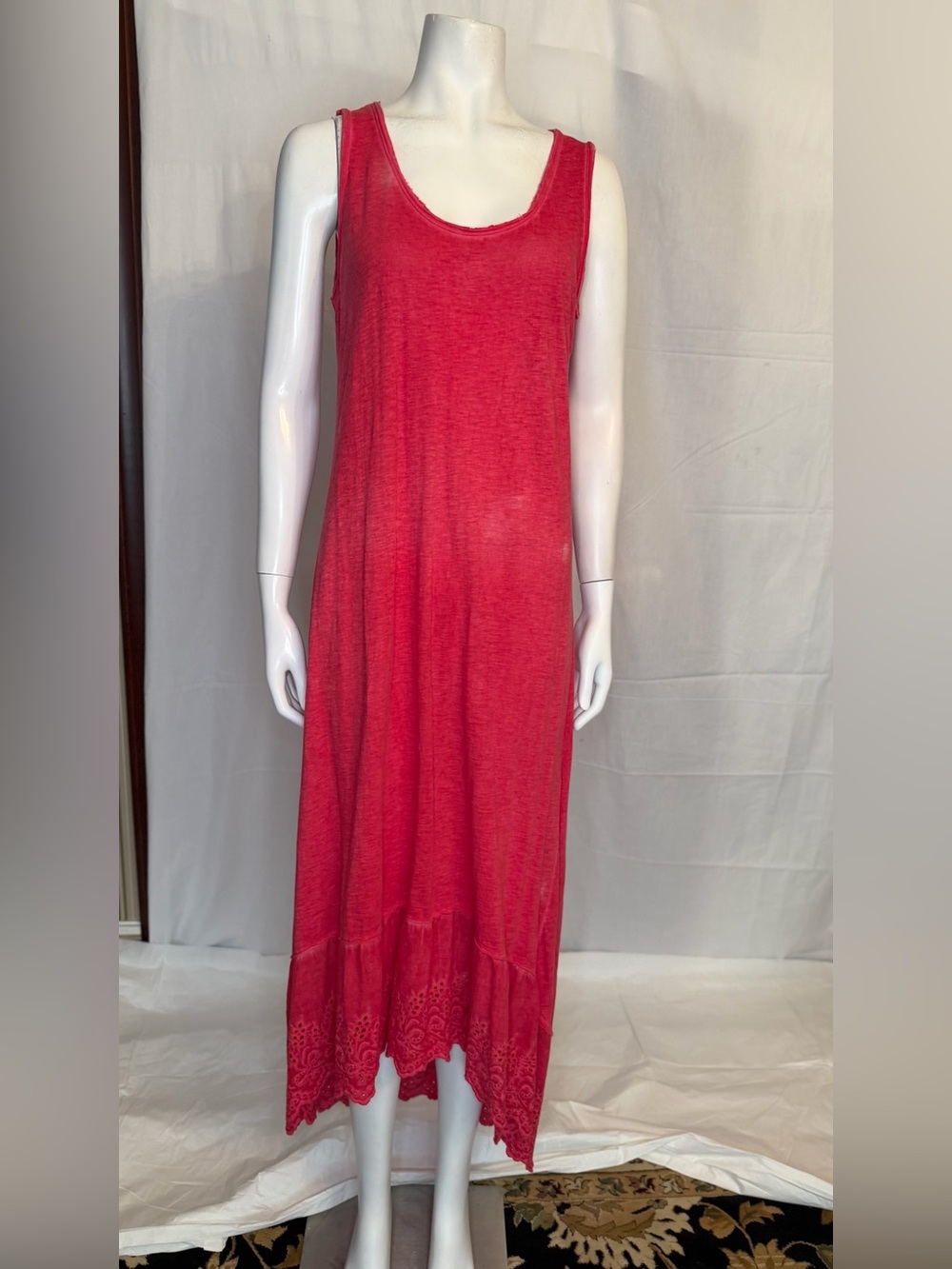 Sleeveless Red Maxi Dress with Lace Hem
